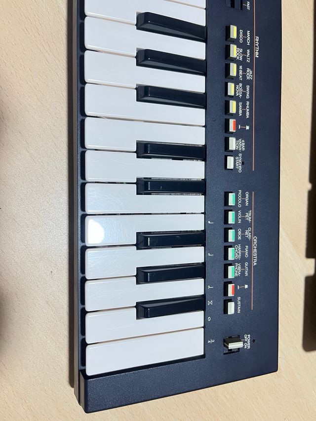 Teclado Yamaha Porta Sound PS-400 Vintage