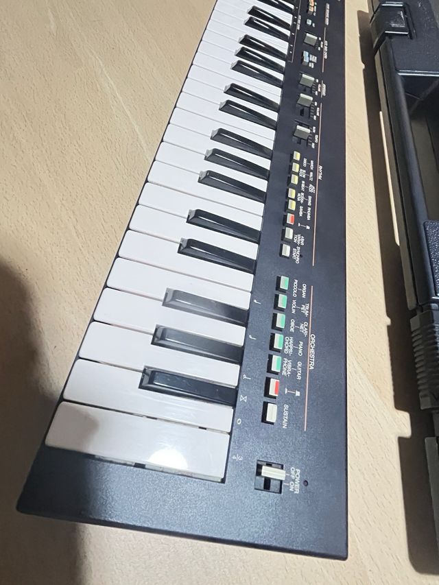 Teclado Yamaha Porta Sound PS-400 Vintage