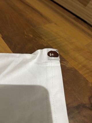 Camiseta BAPE Blanca Estampado Camuflaje Azul