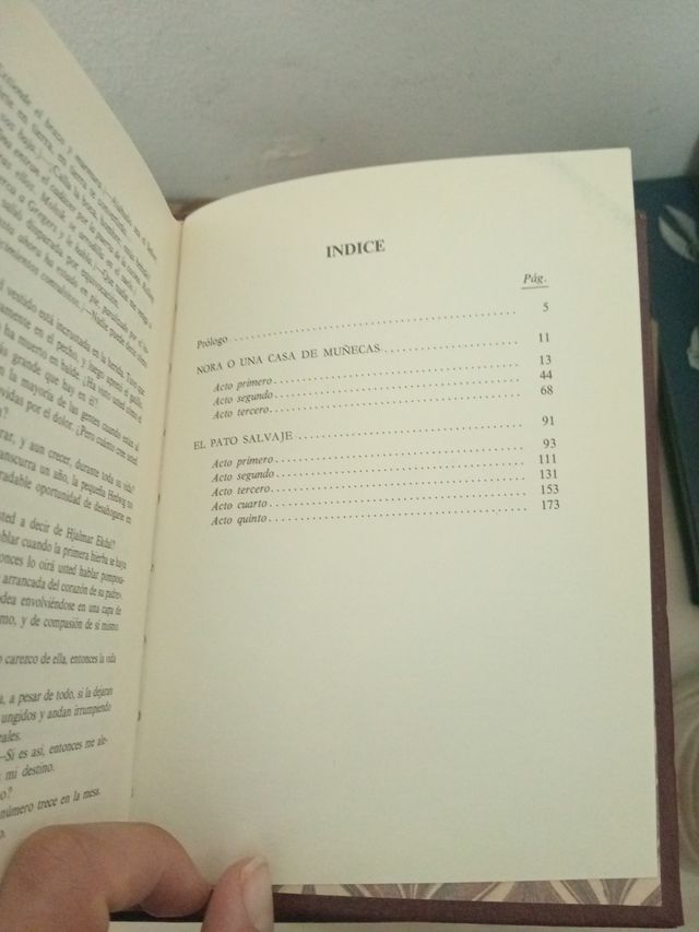 Nora o una casa de muñecas