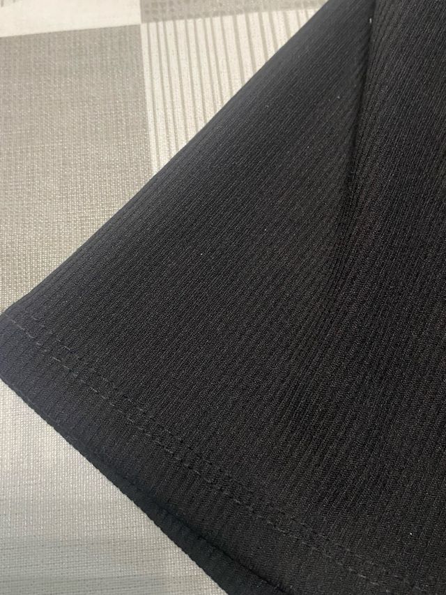 Vestido negro ajustado T-S/M