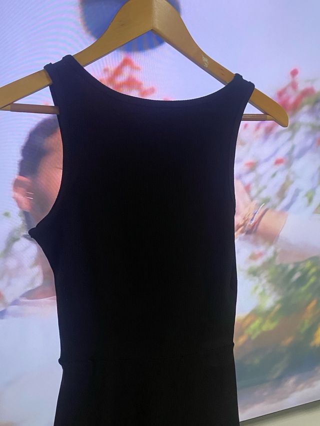 Vestido negro ajustado T-S/M