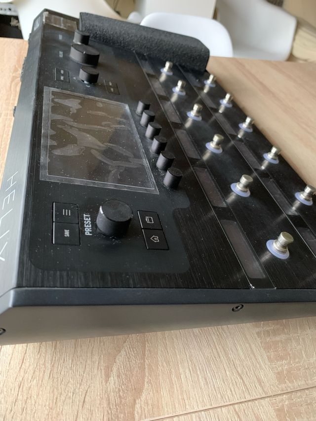 Line 6 Helix Floor Procesador de Guitarra