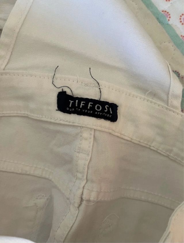 Mono corto blanco niña