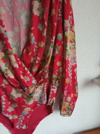 Body Zara Manga Larga Estampado Floral