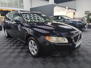 VOLVO V70 2.4D Momentum