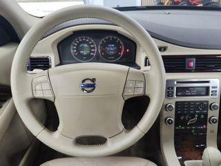 VOLVO V70 2.4D Momentum
