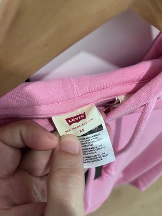 Sudadera Levi's Rosa con capucha