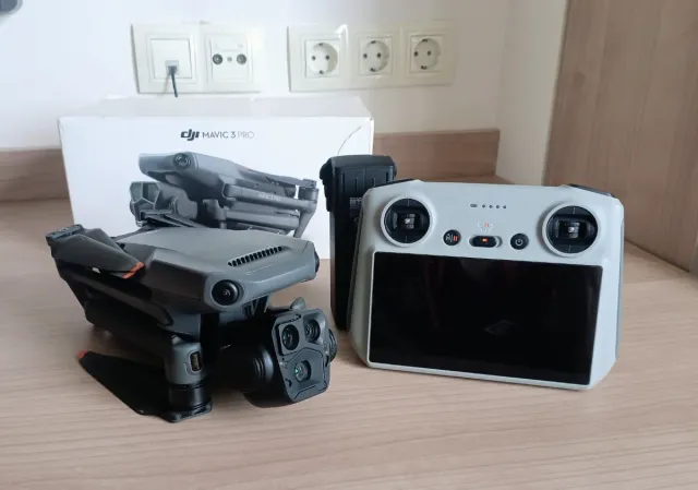 DJI Mavic 3 Pro Drone