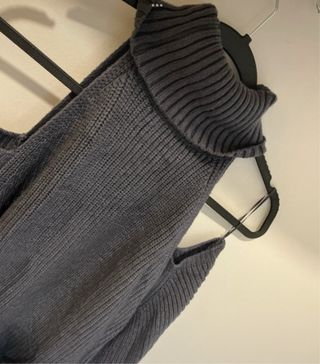 Jersey Zara cuello alto hombros descubiertos