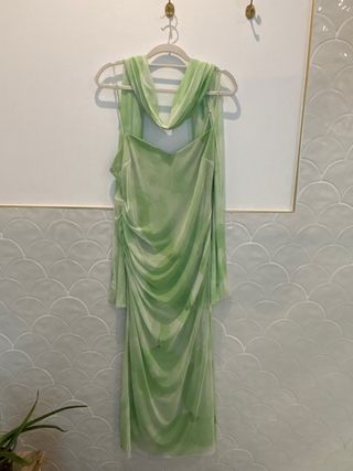 Vestido Zara verde con foulard