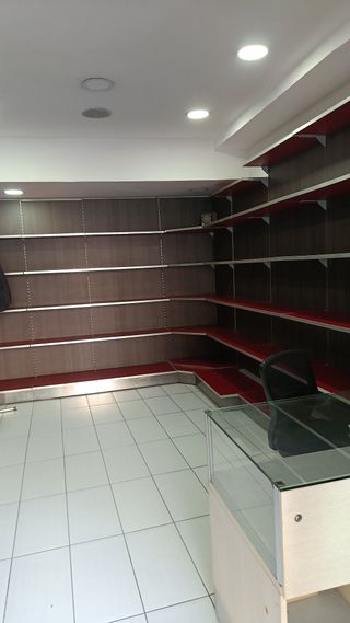 Scaffali in legno 12 metri