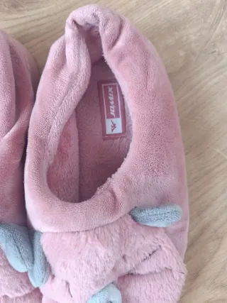 Zapatillas rosas de casa con diseño de cerdo
