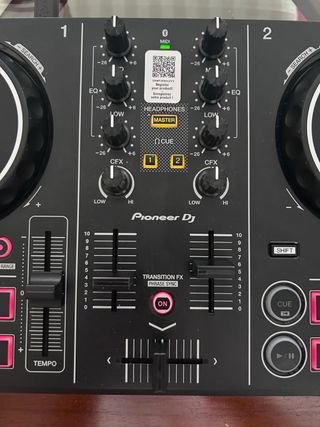 Controladora DJ Pioneer DDJ-200