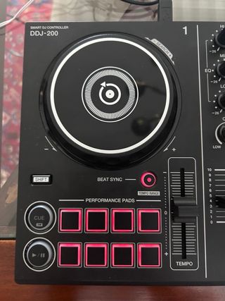 Controladora DJ Pioneer DDJ-200