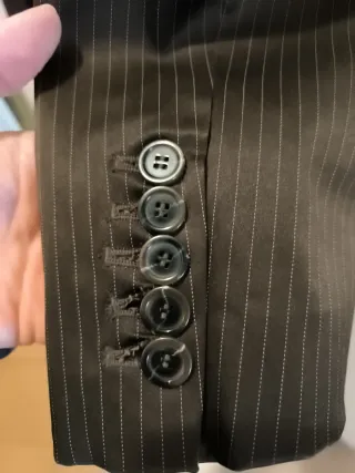 Chaqueta deTraje marrón de vestir.