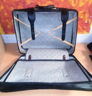 Maleta vintage cuero negro