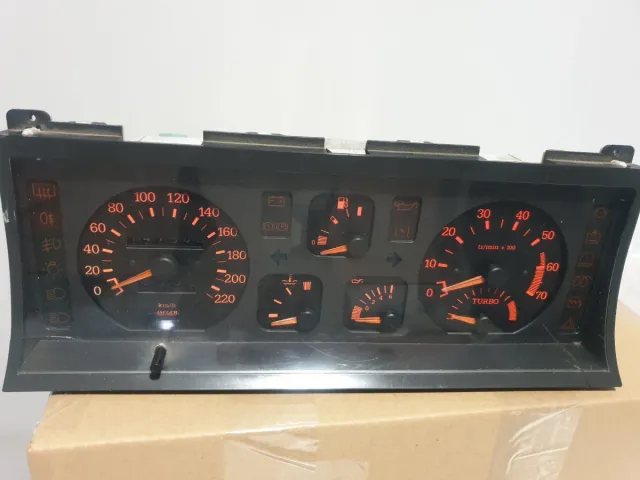 Cuadro instrumentos Renault 5 GT Turbo restaurando