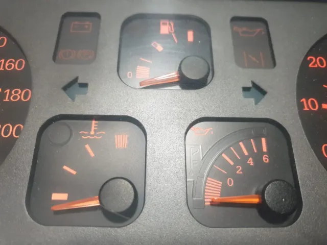 Cuadro instrumentos Renault 5 GT Turbo restaurando