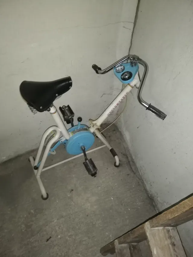 Bicicleta Estática Antigua