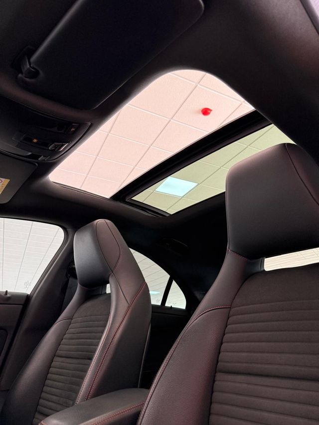 Mercedes-Benz Clase CLA45AMG 381cv 4-Matic Año2017