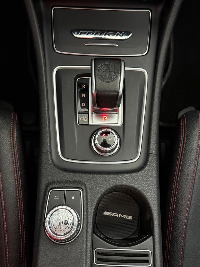 Mercedes-Benz Clase CLA45AMG 381cv 4-Matic Año2017