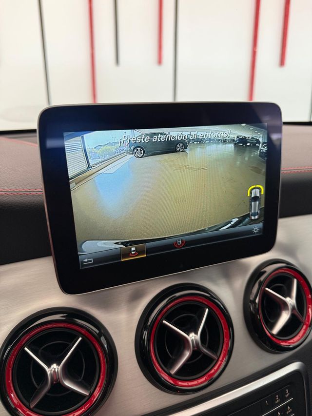 Mercedes-Benz Clase CLA45AMG 381cv 4-Matic Año2017