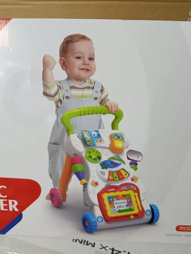 Correpasillos musical con actividades