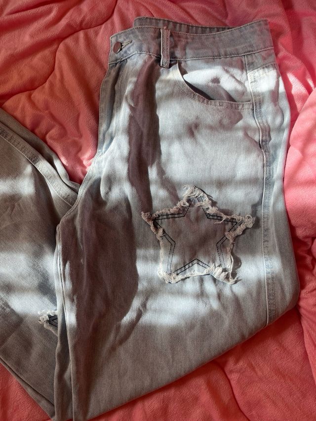 Jeans anchos con estrellas