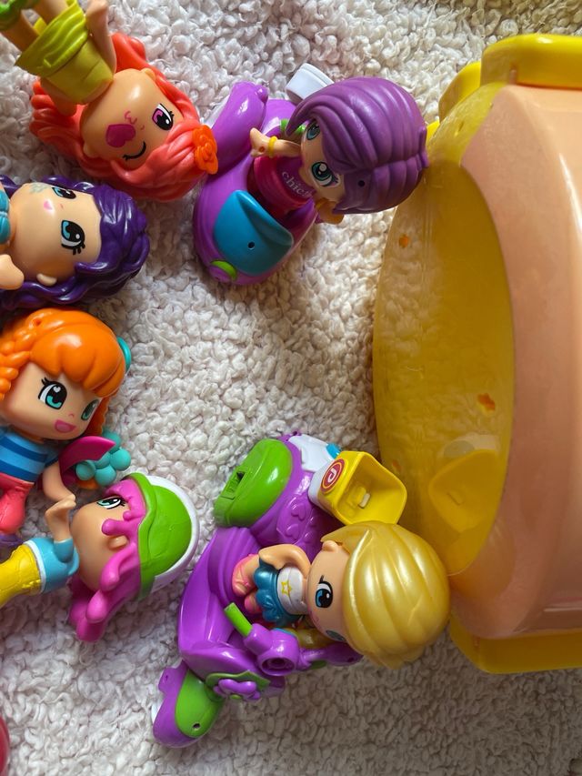 Cabeza Pin y Pon Almacenaje con Muñecas