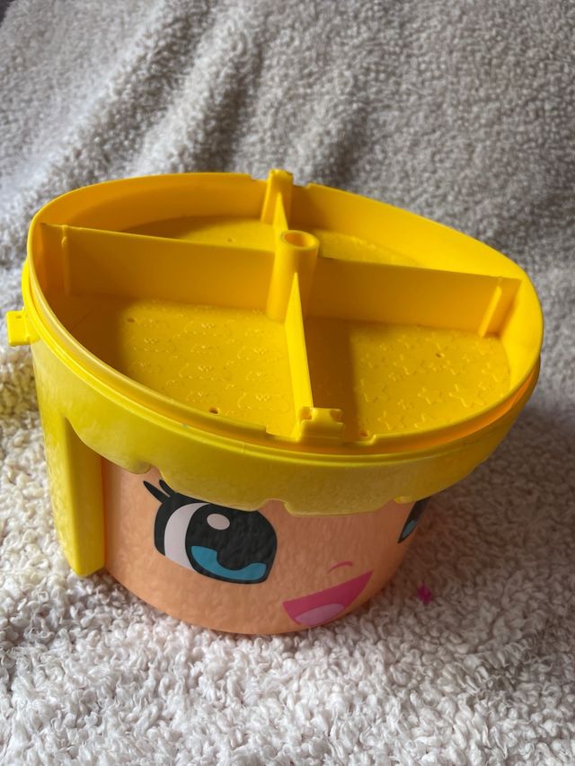 Cabeza Pin y Pon Almacenaje con Muñecas