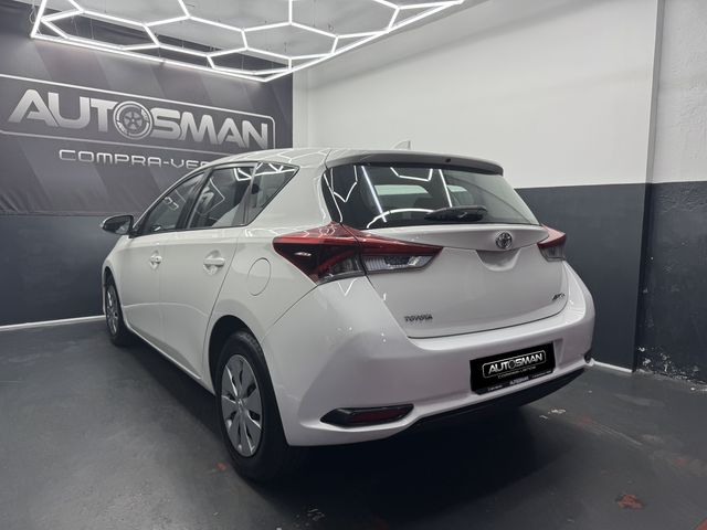 Toyota Auris 2017