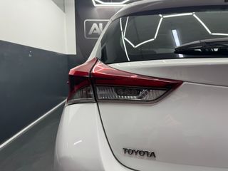 Toyota Auris 2017