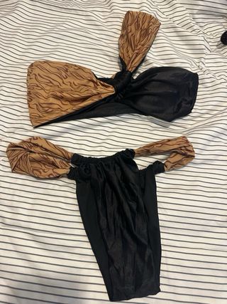 Bikini negro y marrón con estampado