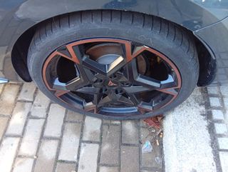 CUPRA LEON 1.5 e-TSI 150 DSG LAUNCH EDITION