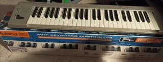 Roland ED PC-180A MIDI Keyboard Controller