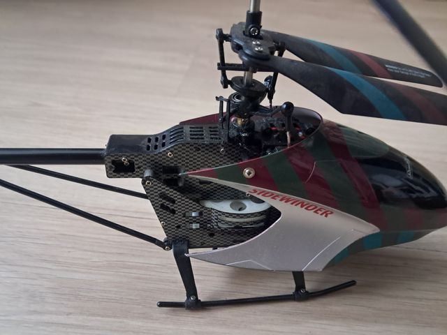 Helicóptero RC Radiocontrol Sidewinder.