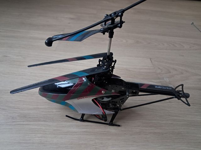 Helicóptero RC Radiocontrol Sidewinder.