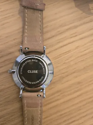 Reloj Cluse Beige y Plateado