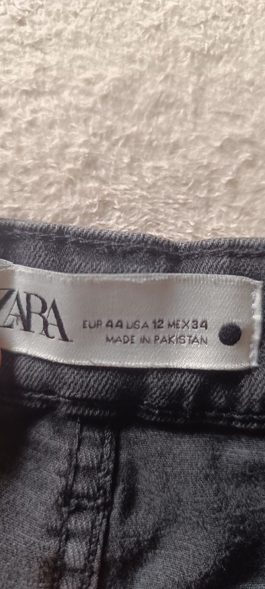 Vaqueros negros talle alto