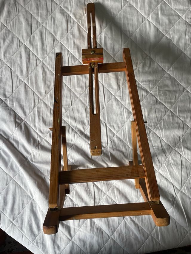 Caballete de mesa de madera, plegable y regulable