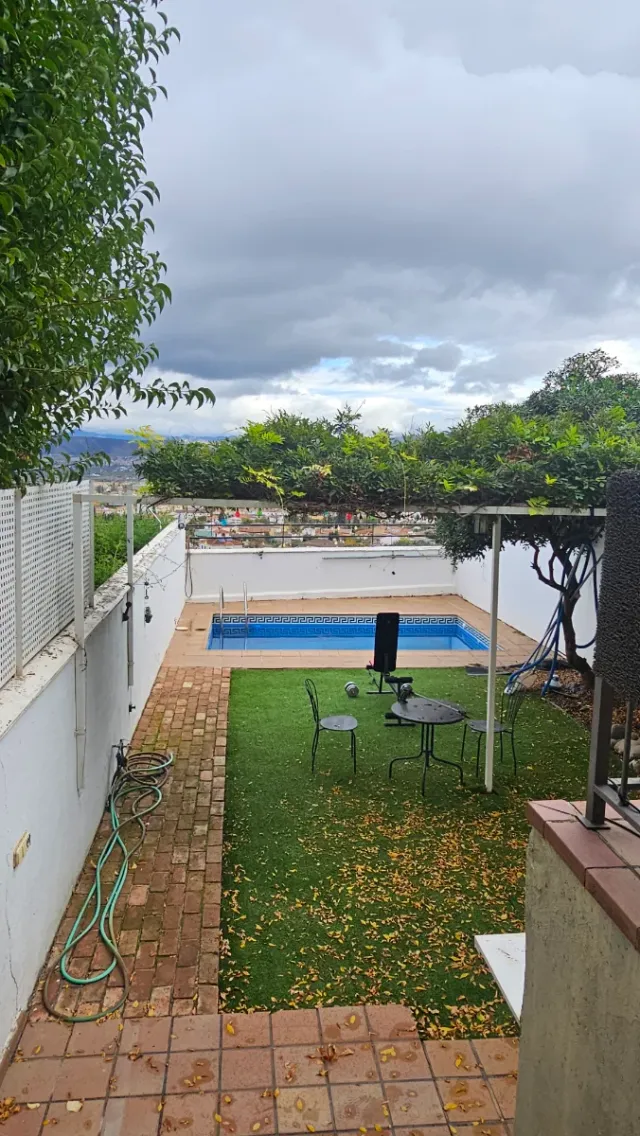 Casa en alquiler con piscina,impresionantes vistas