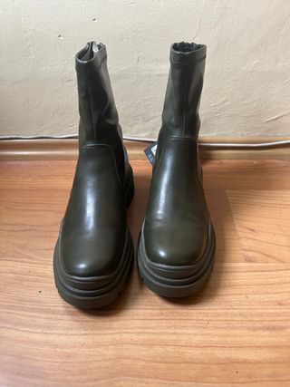 Botines Vero Moda verde oliva talla 40