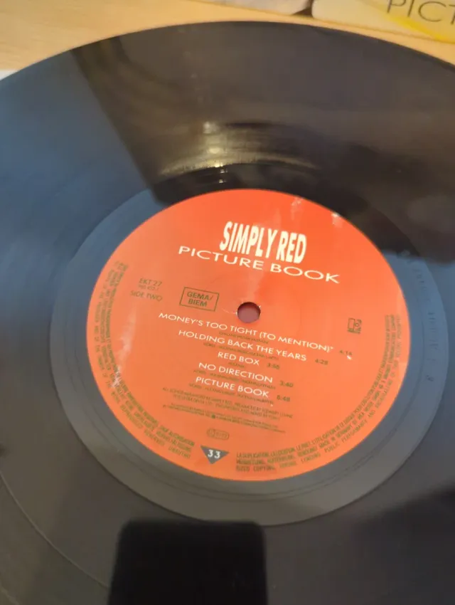 Simply Red - Picture Book LP 12 33