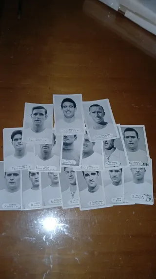 LOTE, UNOS 170 CROMOS DE FUTBOL AÑOS 50, SIN PEGAR