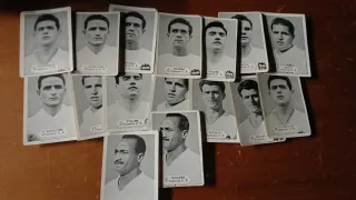 LOTE, UNOS 170 CROMOS DE FUTBOL AÑOS 50, SIN PEGAR