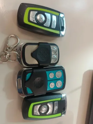 Lote 4 Mandos Garaje