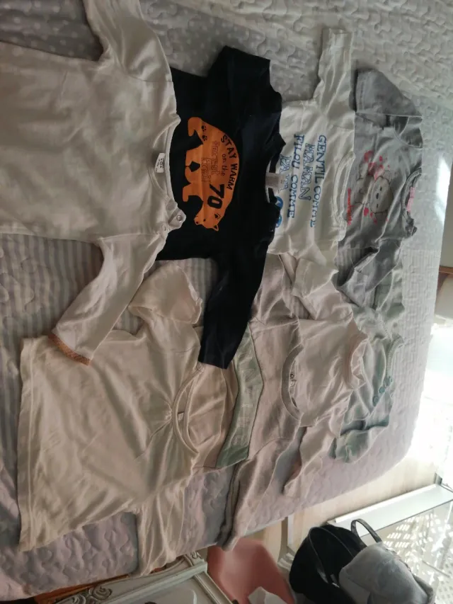 Lote 6 camisetas bebé 6 meses