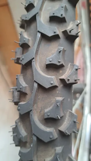 Bicicleta con sillita rosa (desmontable)