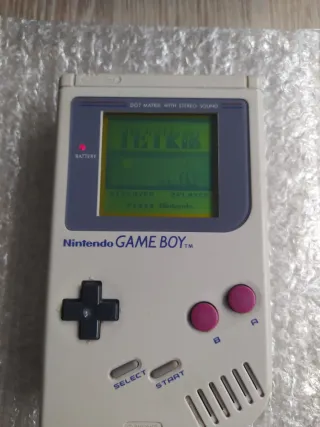 Nintendo Game Boy + Tetris